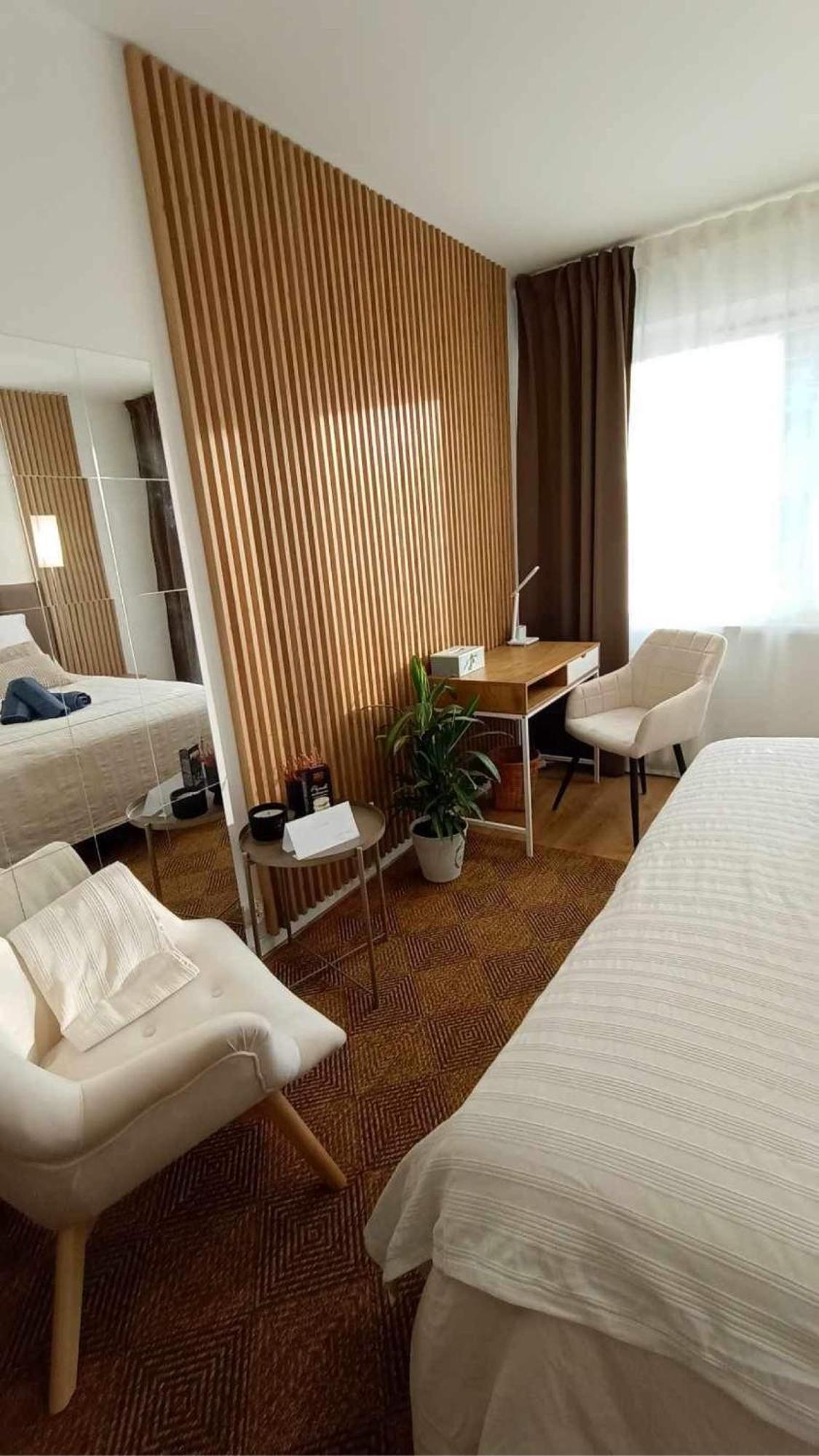 Apartament Podgorna 19 Lägenhet Stary Toruń Exteriör bild